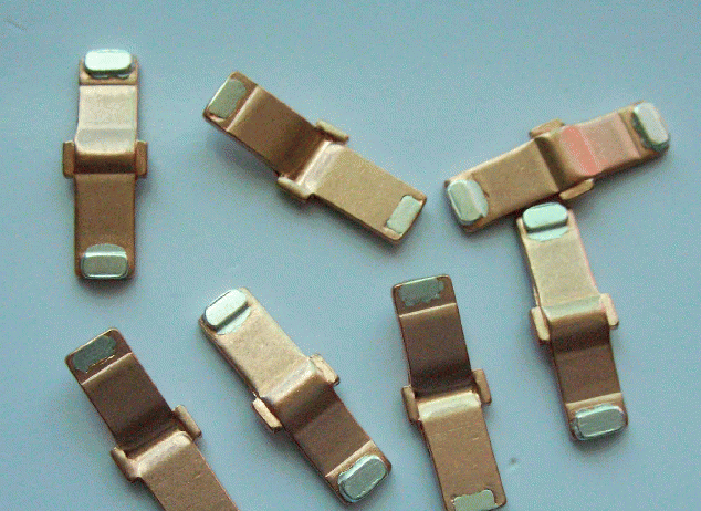 精密沖壓對(duì)彎曲件的要求