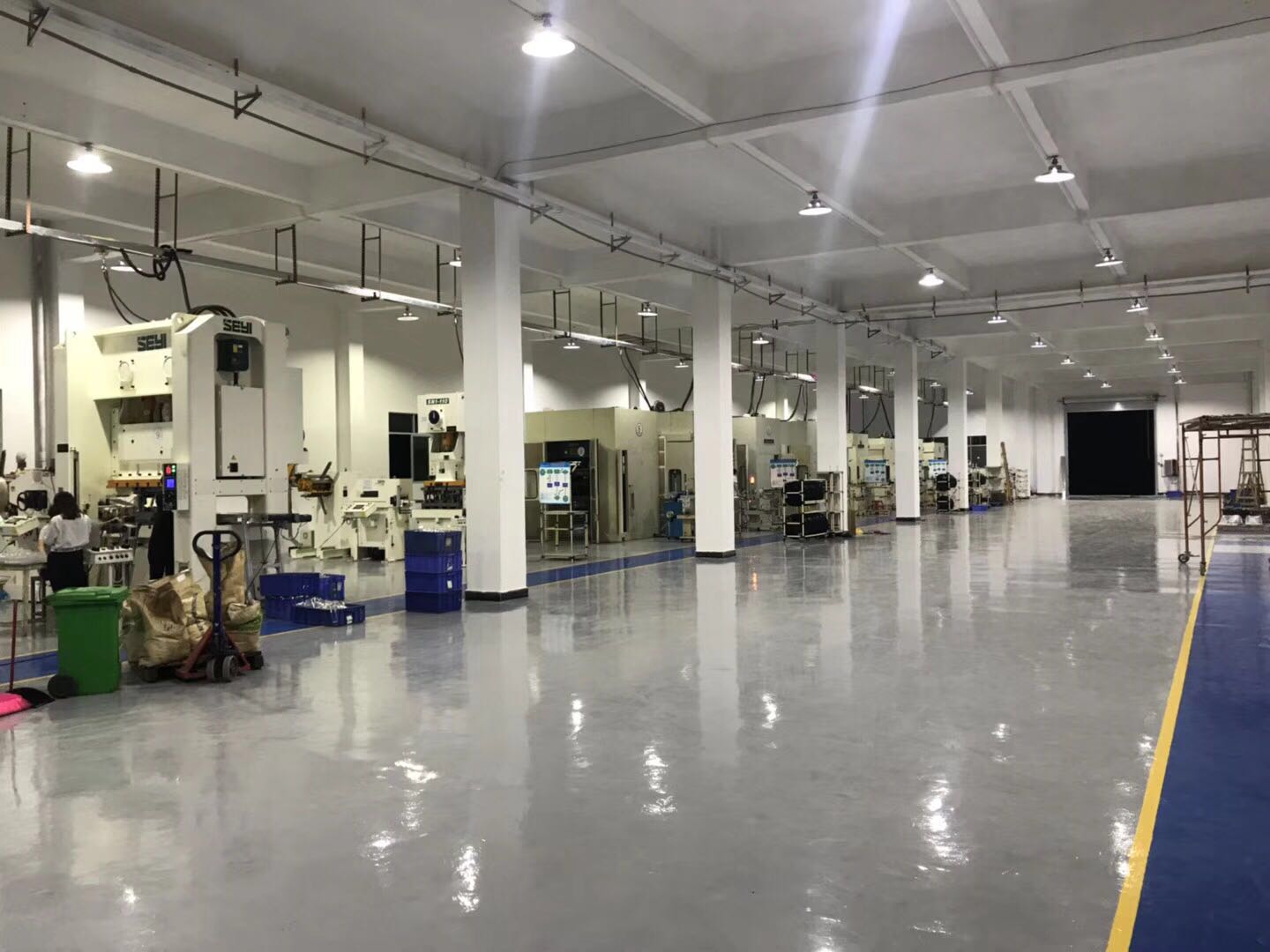 沖壓模具的裝配是個細致活